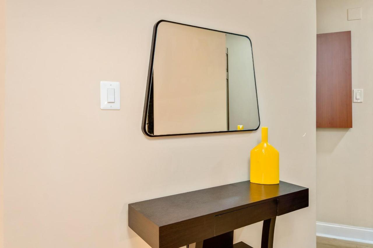 Stylish 1bd Loft In Center Apartment *